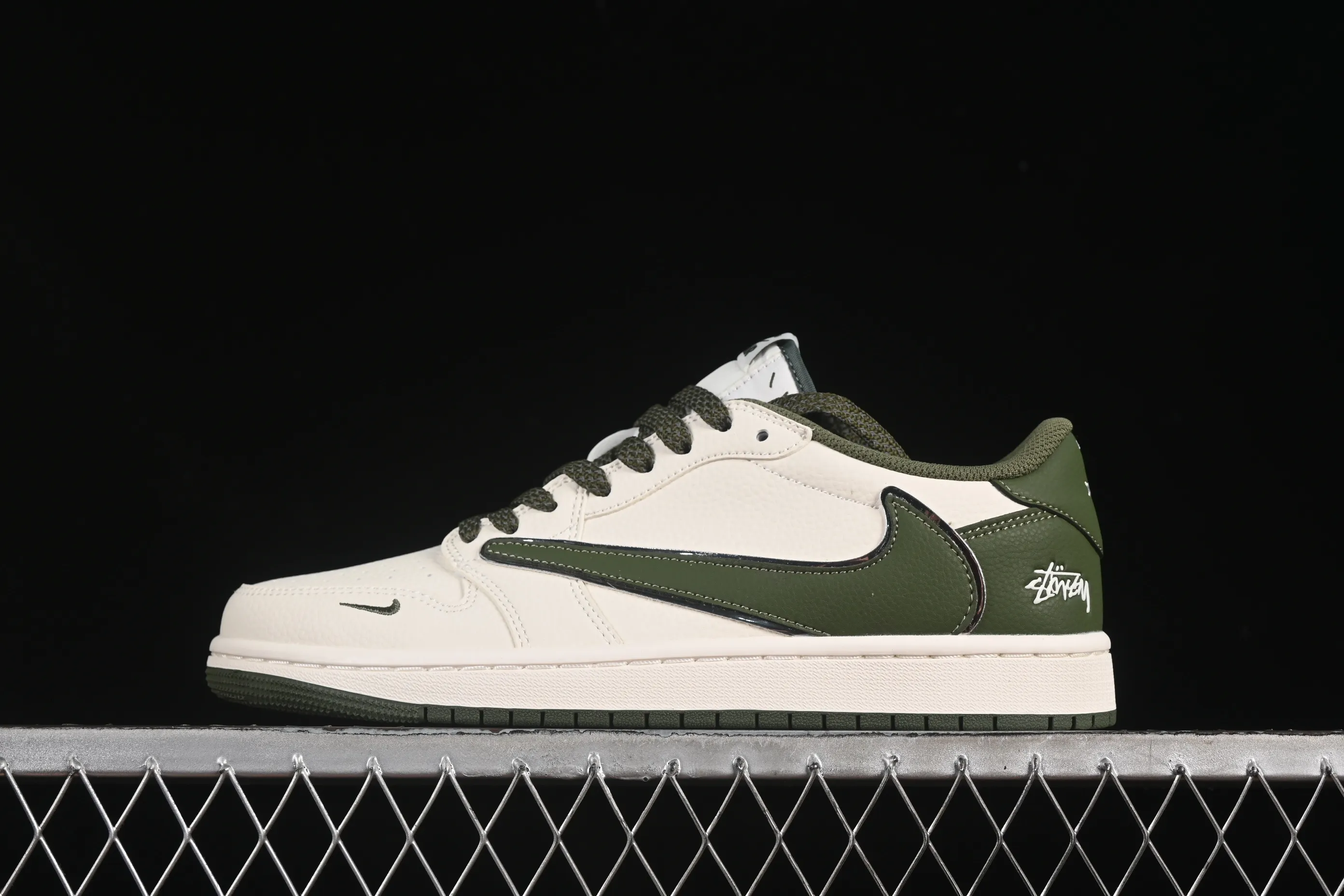 All categories Air Jordan Jordan series basketball shoes Air Jordan 1 Low high-end customized low-top sneakers Travis Scott x Fragment Design x Air Jordan 1 Low OG SP AJ1 Joe 1 Stussy joint low-top cultural casual sneakers ST5696-263